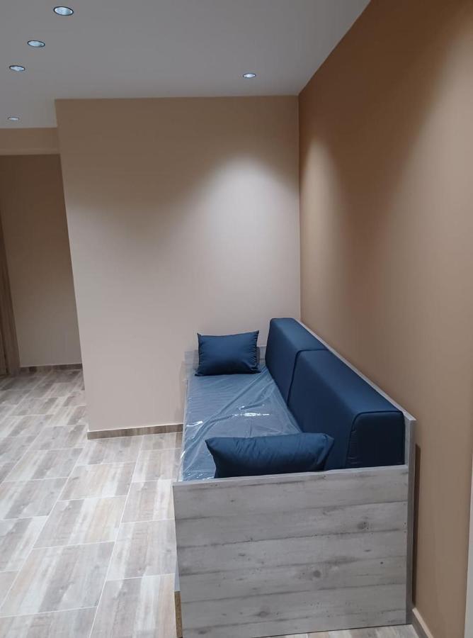 Ladenis Studios Nea Plagia Bagian luar foto