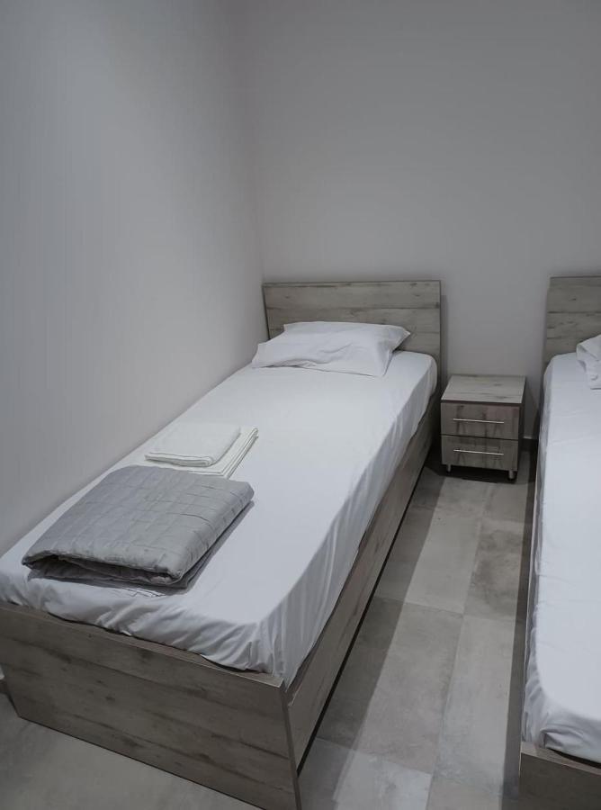 Ladenis Studios Nea Plagia Bagian luar foto