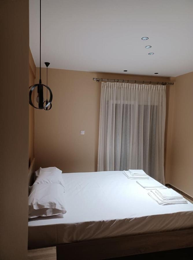 Ladenis Studios Nea Plagia Bagian luar foto