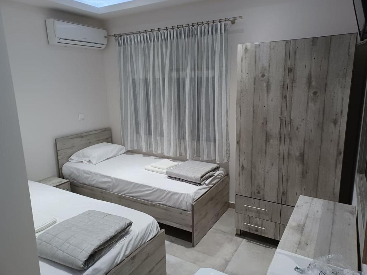 Ladenis Studios Nea Plagia Bagian luar foto
