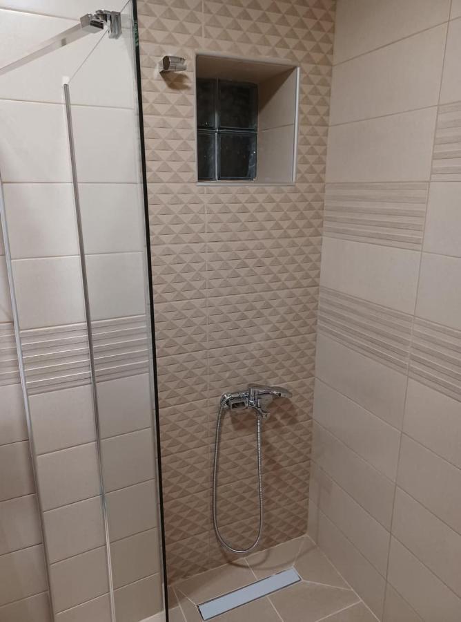 Ladenis Studios Nea Plagia Bagian luar foto